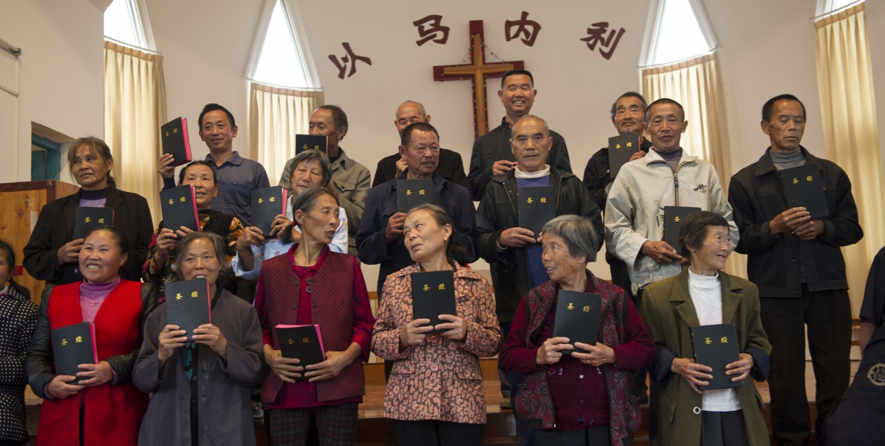 Der har været stor efterspørgsel på bibler blandt Kinas etniske og kristne minoriteter. Foto: De Forenede Bibelselskaber, taget af Andrea Rhodes. 