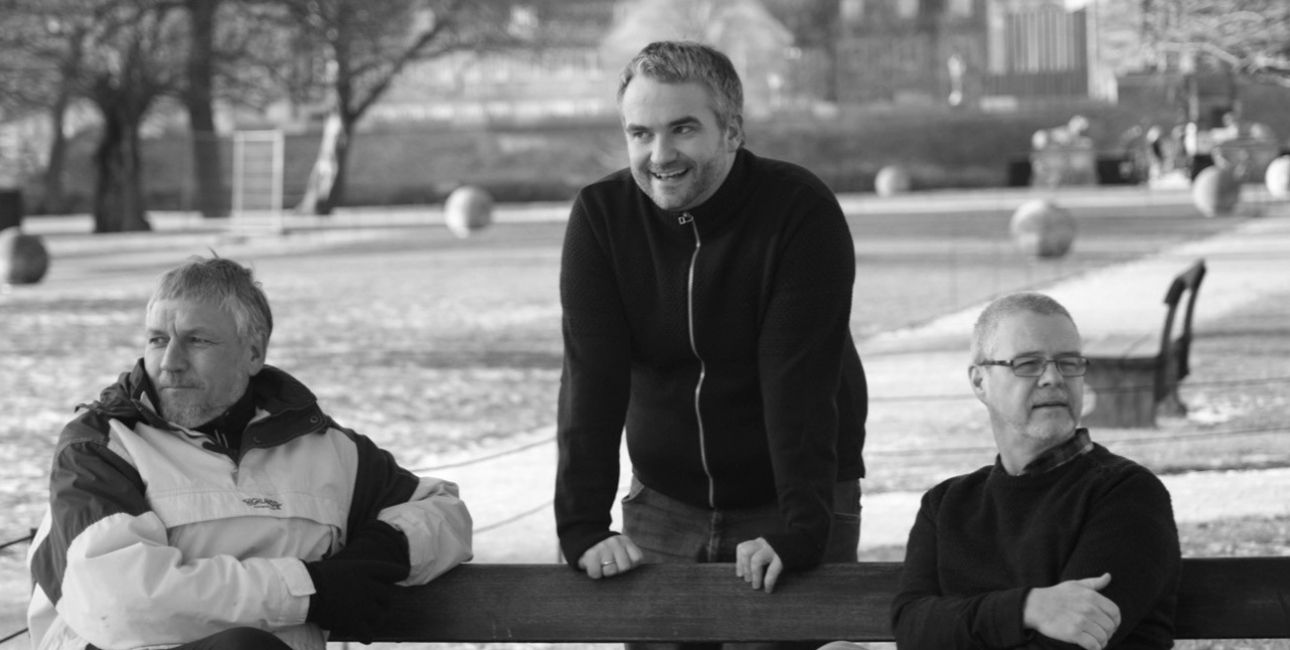 Tre præster har i samarbejde skrevet Bibelhalvmaraton. Fra venstre ses Allan Ibsen, Lasse Åbom og Ole Lundegaard. Foto: Christina Marcher Lundegaard.