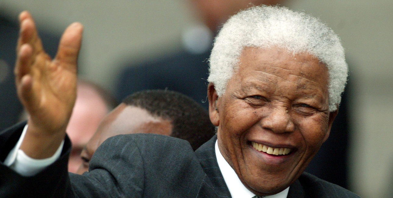 Nelson Mandela sagde om Jesus' betydning: "Det Gode Ord blev båret af vores genfødte Messias, som ikke valgte én race, som ikke valgte ét land, som ikke valgte ét sprog, som ikke valgte én stamme, men som valgte hele menneskeheden. Hver påske markerer vores tros genfødsel. Den markerer vores Frelsers sejr over torturen på korset og graven." Foto: Mike Hutchings/REUTERS/Scanpix.