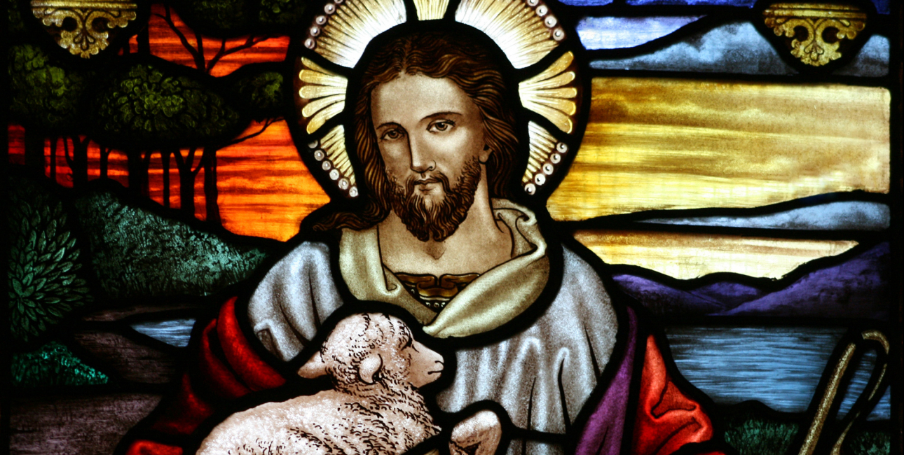 Den gode hyrde. Glasmosaik fra St John the Baptist's Anglican Church, Ashfield, New South Wales. Kilde: Wikimedia Commons.