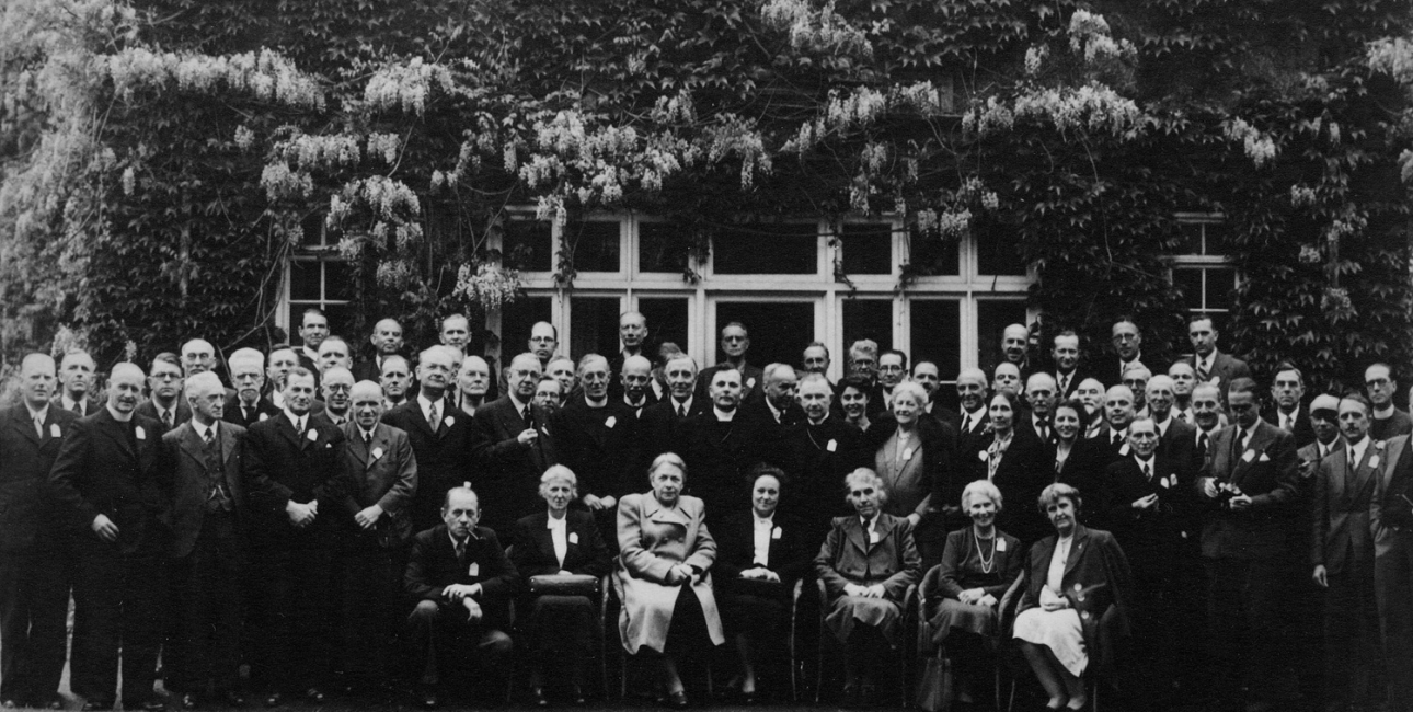 De delegerede på konferencen, der grundlagde De Forenede Bibelselskaber i 1946. Foto: De Forenede Bibelselskaber.