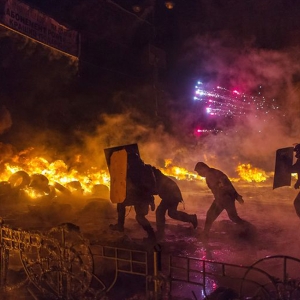 I løbet af foråret har voldsomme kampe præget billedet af Majdan-pladset midt i hovedstaden Kiev. Her støder prorussiske tilhængere sammen med ukrainske demonstranter. Foto: Christoffer Hjalmarsson/Scanpix.