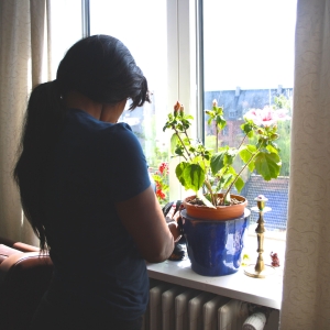 Joy fra Nigeria har i mange år været offer for menneskehandel og tvangsprostitution: ”Med hjælp fra Gud kunne jeg bekæmpe voodooen. Jeg søger lyset, og der hjælper min tro mig.” Foto: Inge Haandsbæk Jensen