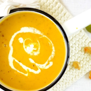 Græskarsuppe fra en orientalsk bazar. Foto: Kirsten Skaarup.