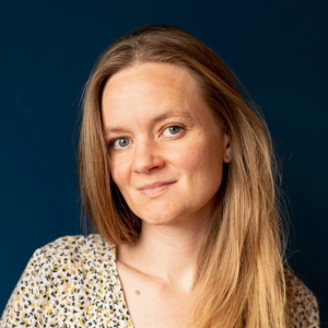 Kim Fupz Aakeson og Signe Kjær. Fotos: Rune Hansen og Lærke Posselt.