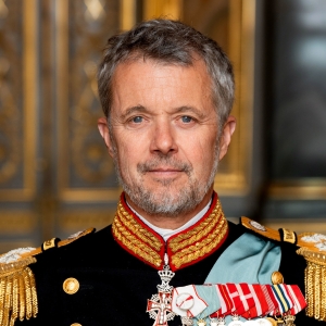 "Med Ansgars historie i hænderne har vi en oplagt anledning til at tænke over og tale om, hvad kristendommen betyder for os i dag,” skriver H.M. Kong Frederik i forordet til "Ansgars Liv", der er udgivet af Bibelselskabet. Foto: Kongehuset. 