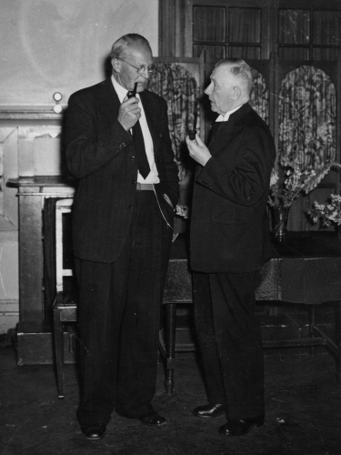 Biskop CW Noack (Haderslev) og Biskop Eivind Berggrav (Norge) 1946.jpg