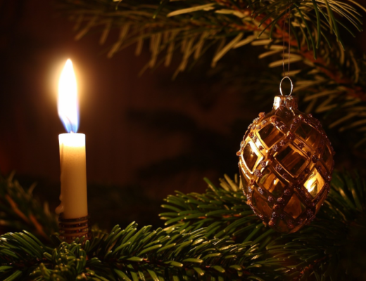 I julen fejrer vi, at lyset kommer til verden. Foto: Pixabay.