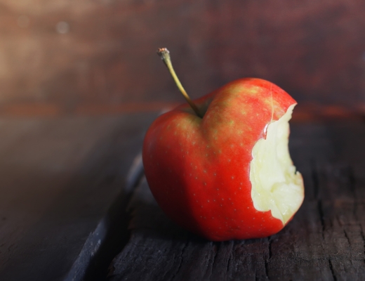 En bid af æblet. Foto: Colourbox.