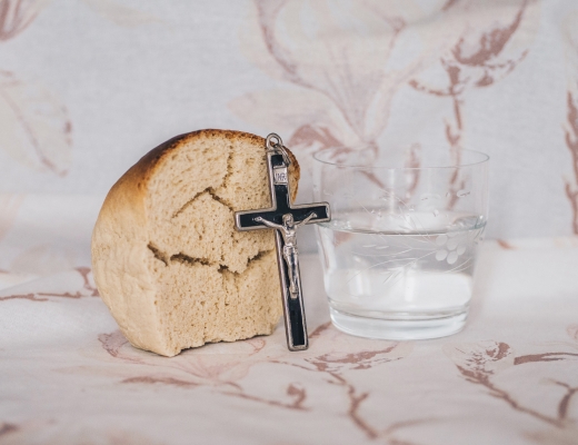 At faste er at give afkald på noget for at rette sin opmærksomhed mod Gud. Foto: Unsplash.