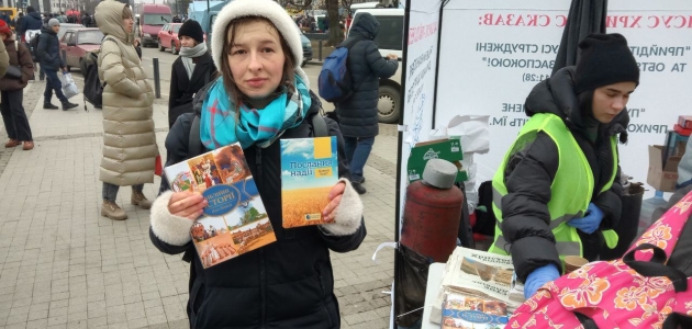 Uddeling af bibler i Ukraine