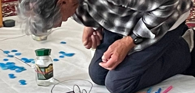 Tadsjikistan bærer stadig ar efter borgerkrigen. Gennem bibelske fortællinger hjælper Bibelselskabet mennesker med at finde håb og heling. Fotos: Bibelselskabet i Tadsjikistan