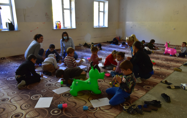 Børnene er flygtet fra krigen i Nagorno-Karabakh. Foto: Det Armenske Bibelselskab