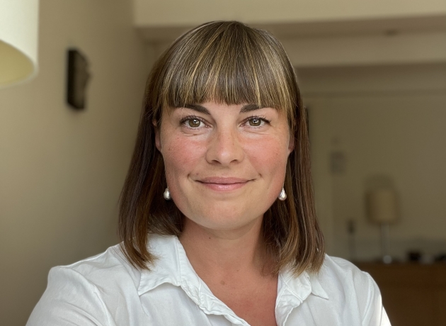 Hospicepræst: “Ingen går gennem livet uden skrammer, men vi kan stadig være velsignede” SERIE: BIBELEN I FUNKTION På Hospice Limfjord i Skive møder præst Natalia Packert Andresen mennesker i livets mest sårbare øjeblikke. Her bærer hun især to bibelske fortællinger med sig.